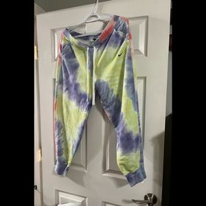 Nike tie dye sweat pants size large no tag washed once  but never worn.